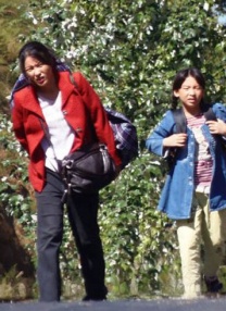 美女是midevk